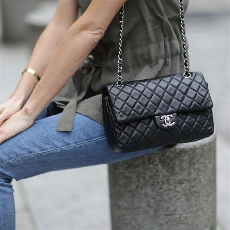 chanel flapbags afmetingen|Chanel bag small flap.